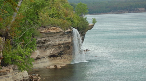 Photo Gallery Friday: Hiking to Spray Falls at Pictured Rocks National Lakeshore