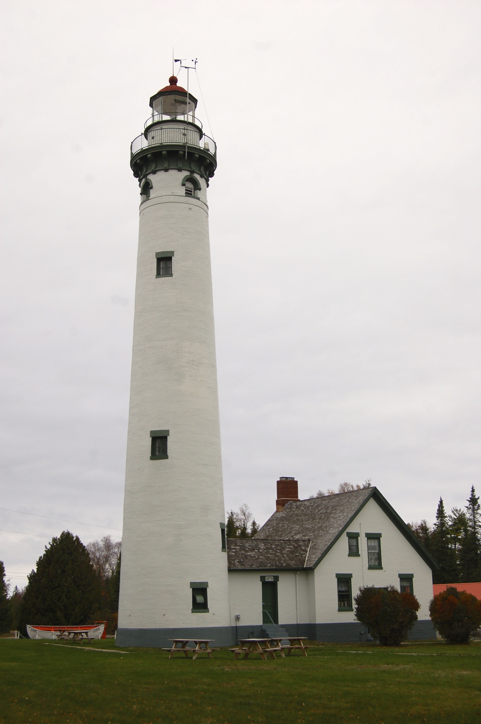 New Presque Isle Lighthouse Vertical