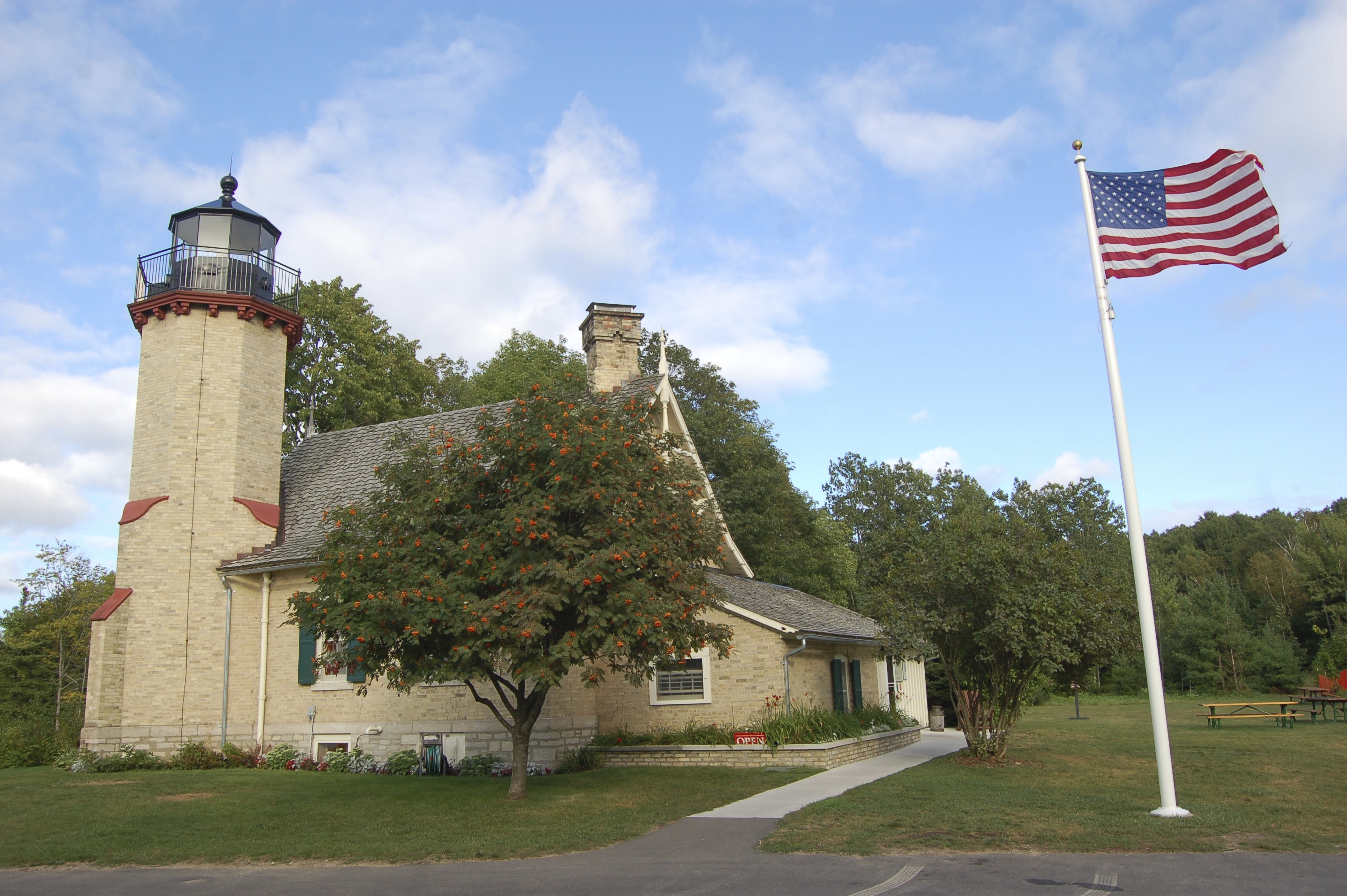 McGulpin Point Lighthouse Flag AMERICA
