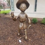 Holland Wizard of Oz Scarecrow Sculpture Statue