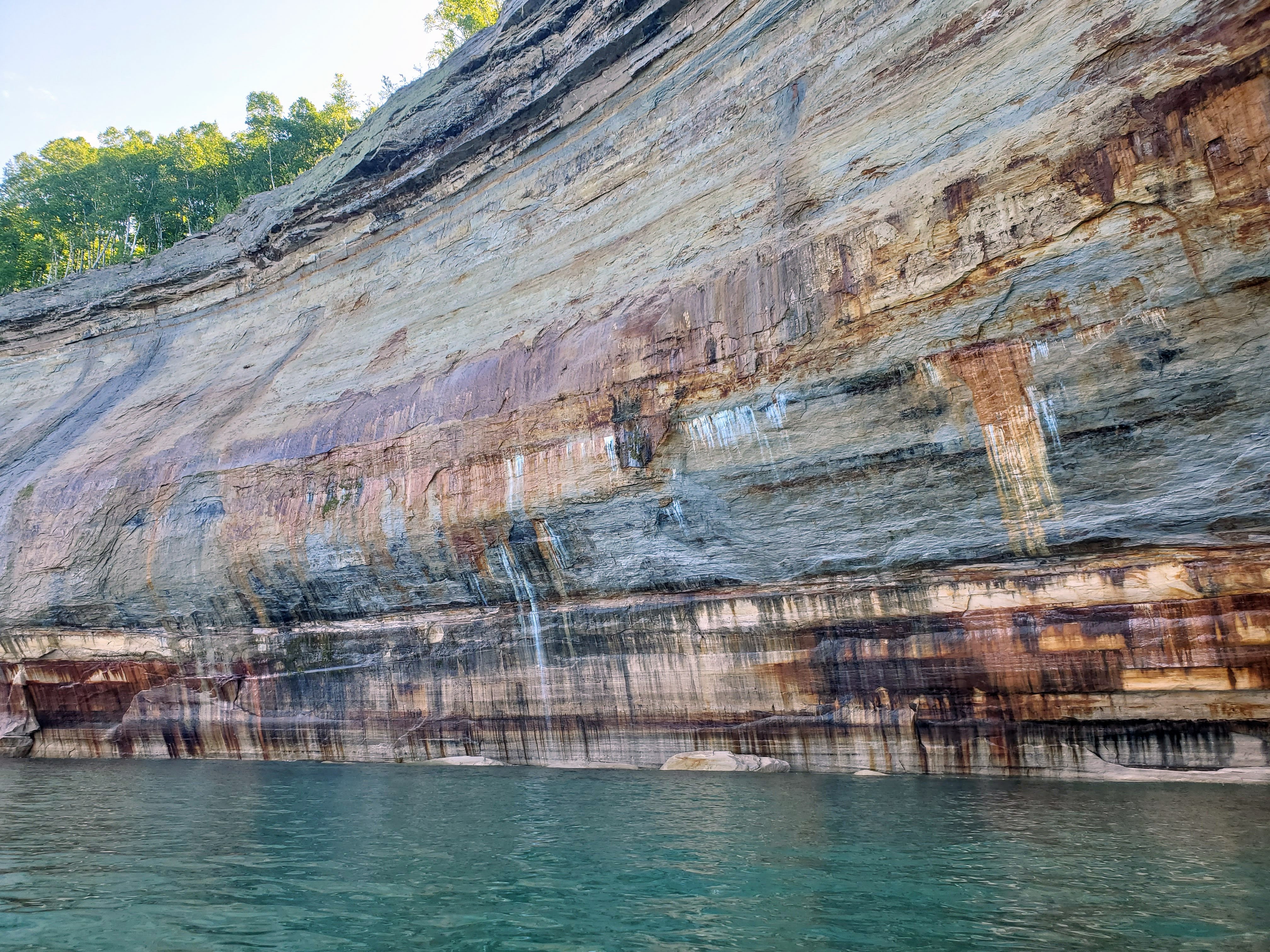 Pictured Rocks Kayaking 2022 Colorful Cliffs Lake Superior
