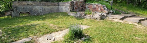 Explore The Ruins of Ford's Haven Hill Estate and More at Highland State Recreation Area