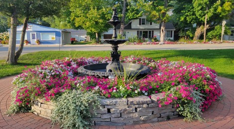 Michigan Roadside Attractions: Onekama Memorial Fountain