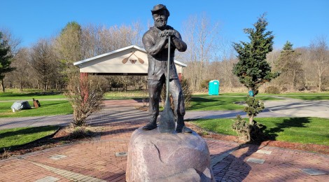 Michigan Roadside Attractions: Verlen Kruger Statue, Portland