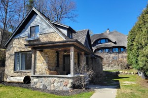 Charlevoix Mushroom Houses For Rent Michigan