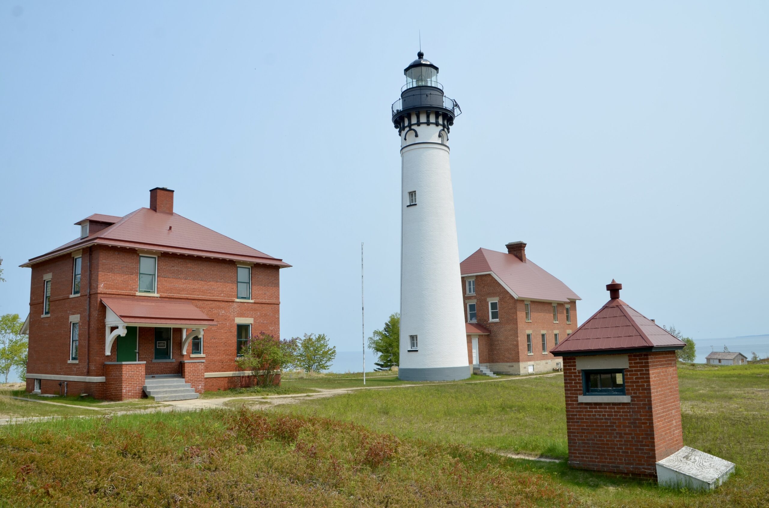 Michigan Trail Tuesday: See Shipwrecks and the Au Sable Point Lighthouse on this Pictured Rocks Hike