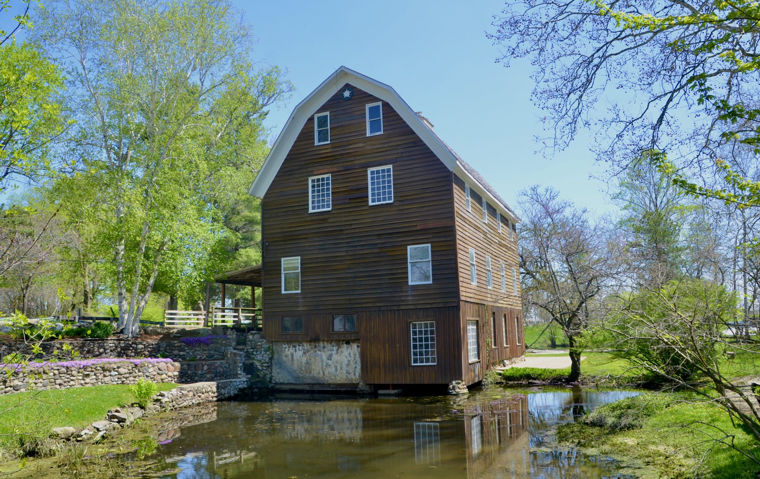 Michigan Roadside Attractions: Rawson's King Mill County Park