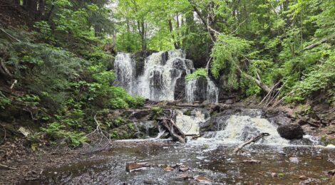 Become a Keweenaw Explorer and Earn Rewards for Visiting Waterfalls, Watching Birds, and Eating Pasties